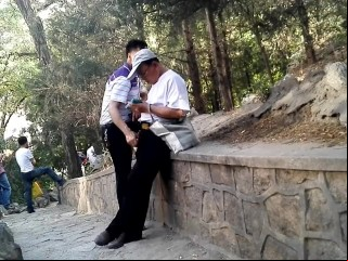 æ€§æ„Ÿå¤§å”èŠèŠ±æŒ‰æ‘©
